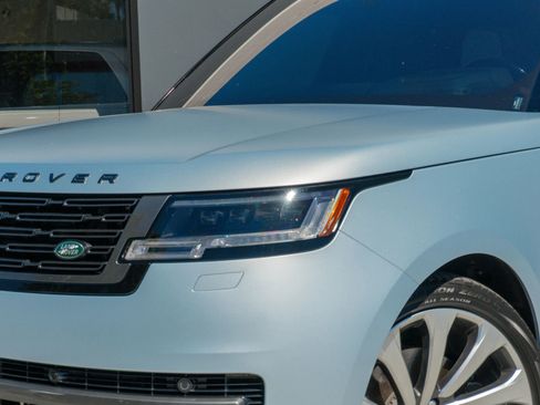 Used 2023 Land Rover Range Rover Autobiography image 25