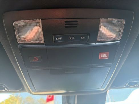 Used 2022 Toyota Tacoma TRD Sport image 29