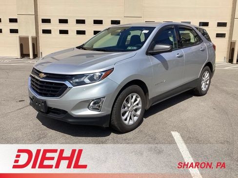Used 2019 Chevrolet Equinox LS FWD image 3