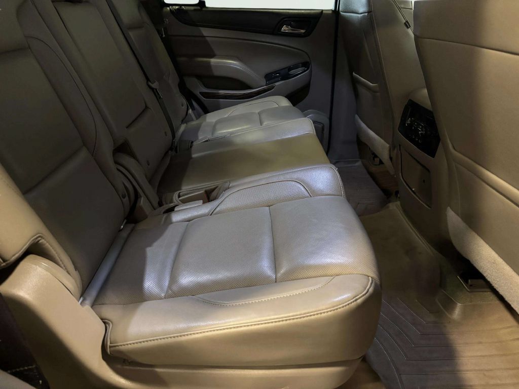 Used 2018 GMC Yukon SLT w/ Premium Edition AWD/4WD image 21