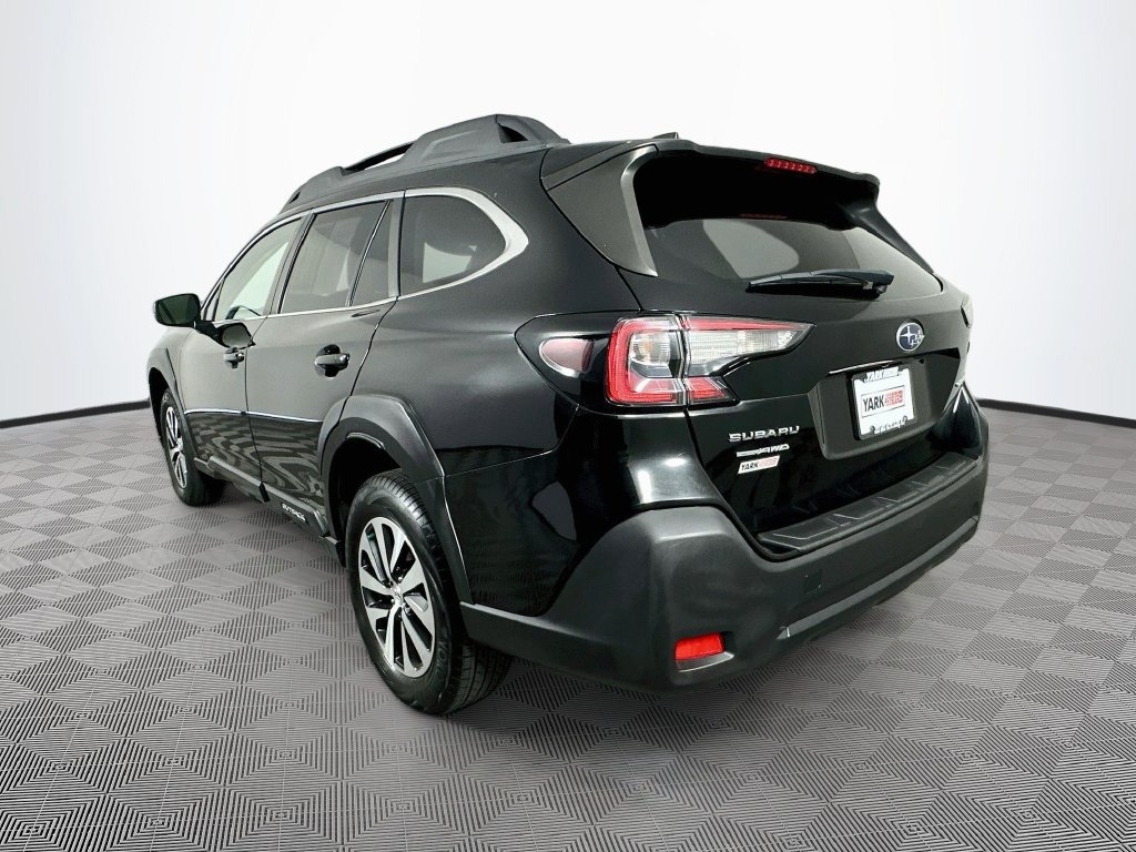 Certified 2024 Subaru Outback Premium AWD/4WD image 7