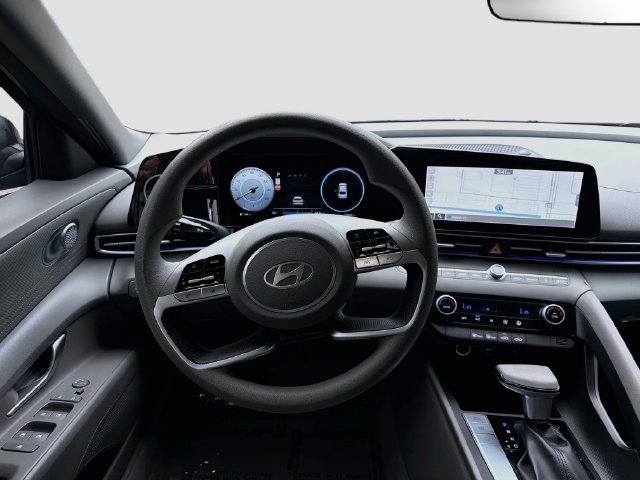 Certified 2024 Hyundai Elantra SEL FWD image 22