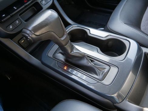 Used 2015 Chevrolet Colorado Z71 image 24