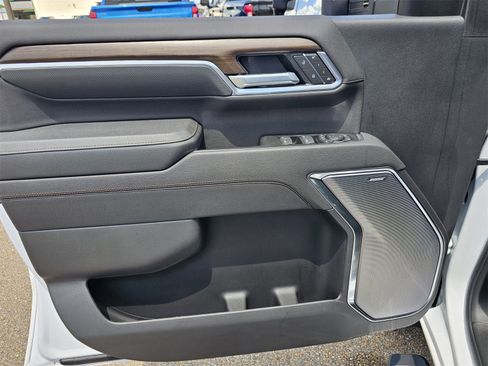 New 2025 Chevrolet Silverado 2500 High Country w/ Technology Package image 19