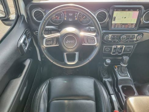 Used 2021 Jeep Wrangler Unlimited Sahara AWD/4WD image 11