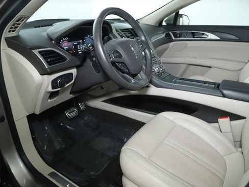 Used 2019 Lincoln MKZ Reserve w/ Reserve Plus Package image 17