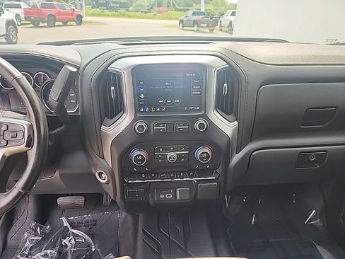Used 2019 Chevrolet Silverado 1500 LTZ AWD/4WD image 18