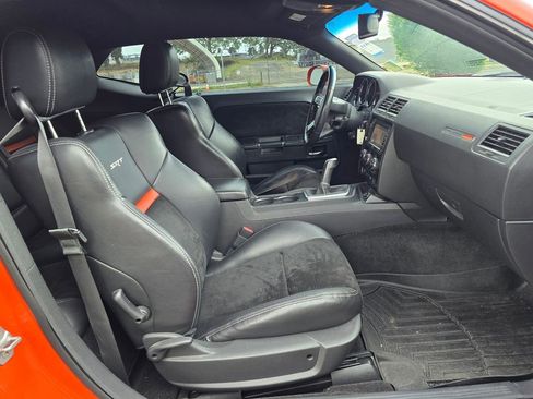 Used 2009 Dodge Challenger SRT8 RWD image 17