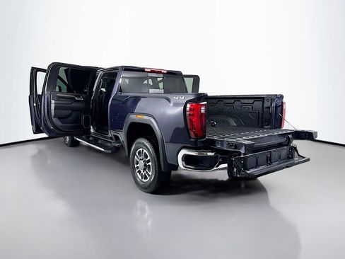 Used 2024 GMC Sierra 3500 SLT w/ SLT Convenience Package image 27