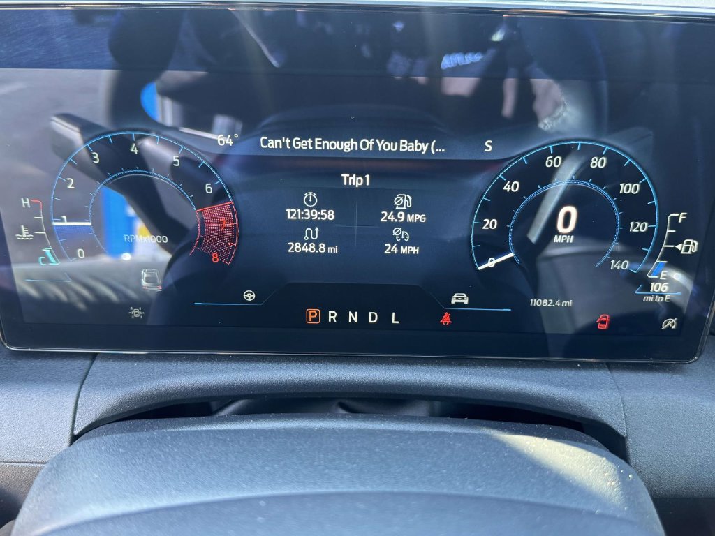 Used 2024 Ford Mustang Coupe RWD image 25