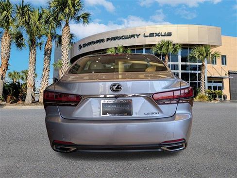 Certified 2022 Lexus LS 500 500 Base w/ Interior Upgrade Package image 5