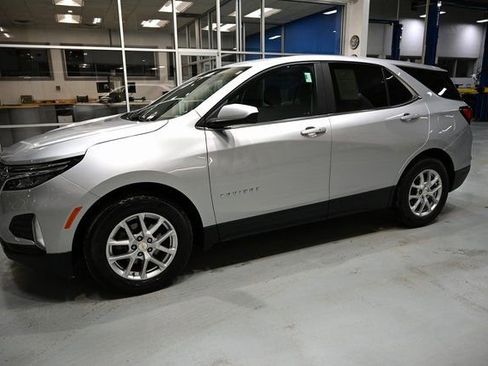 Used 2022 Chevrolet Equinox LT image 7