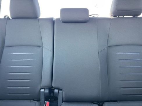 Used 2024 Toyota Tacoma TRD Off-Road image 29