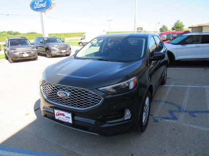 Used 2024 Ford Edge SEL w/ Convenience Package