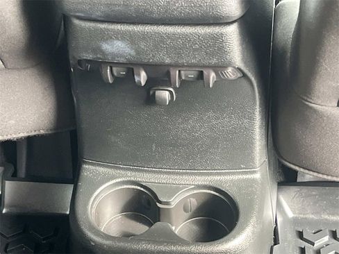 Used 2017 Jeep Wrangler Unlimited Sport w/ Quick Order Package 24S image 17