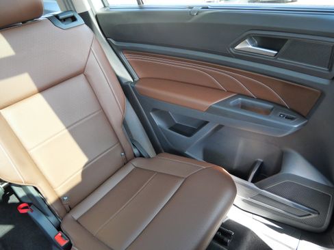 Used 2022 Volkswagen Atlas SE image 14