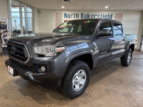 Certified 2021 Toyota Tacoma SR5 image 1