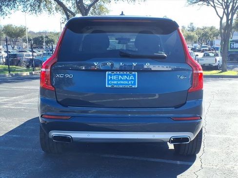 Used 2020 Volvo XC90 T6 Momentum w/ Protection Package Premier image 8