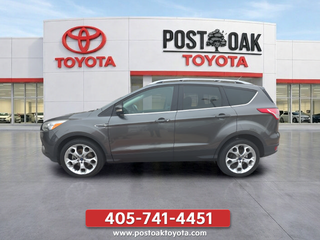 Used 2016 Ford Escape Titanium w/ Equipment Group 301A AWD/4WD image 2