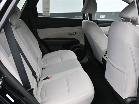Certified 2025 Hyundai Tucson SEL image 12