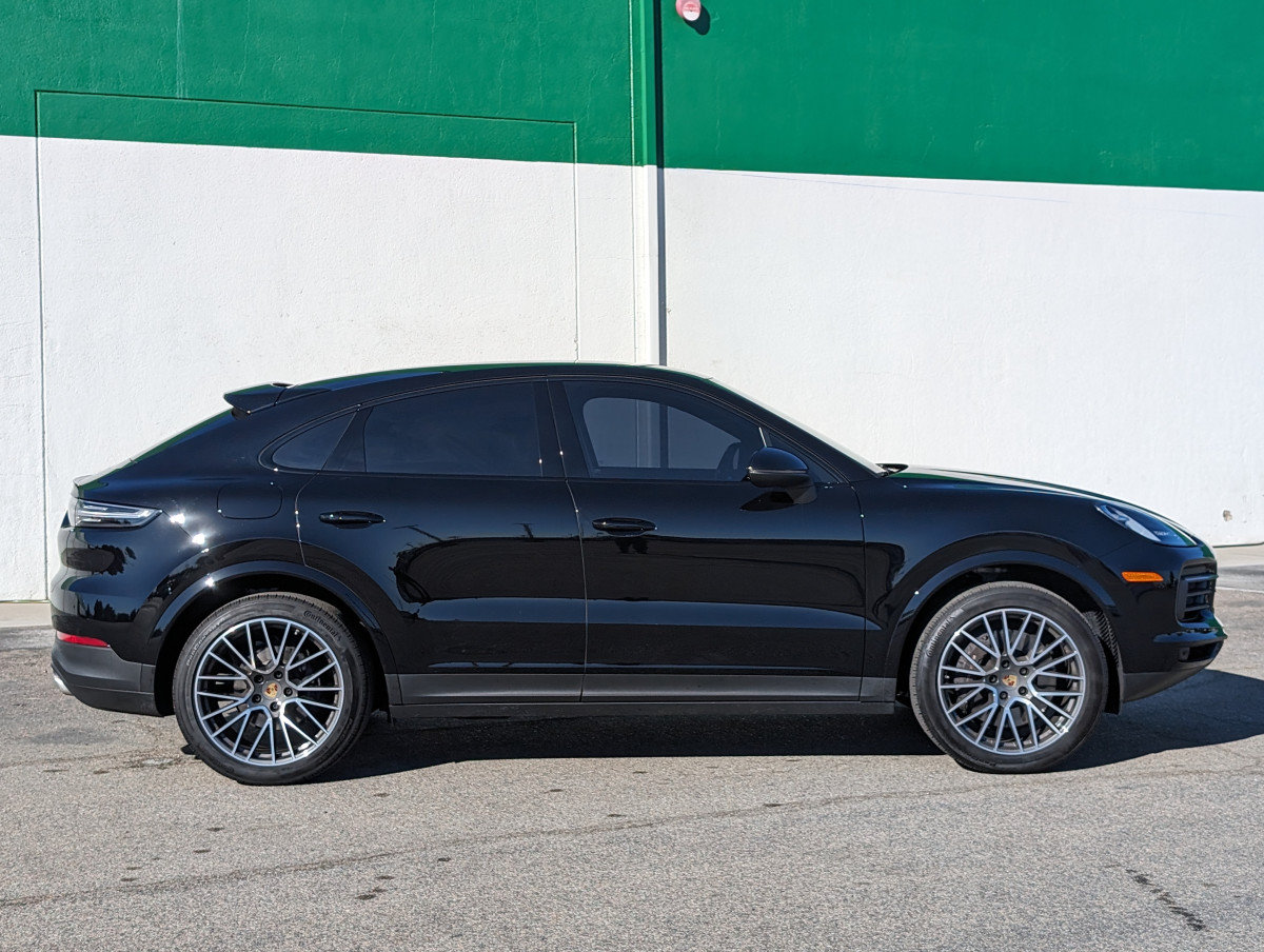 Used 2023 Porsche Cayenne Coupe AWD/4WD image 9