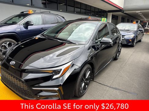 Used 2026 Toyota Corolla SE FWD image 5