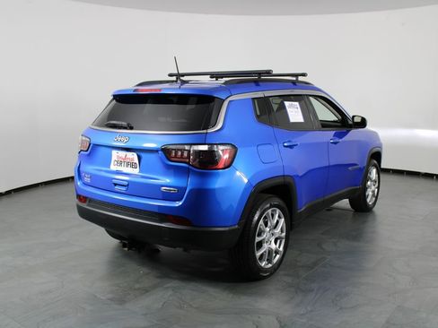 Used 2022 Jeep Compass Latitude image 15