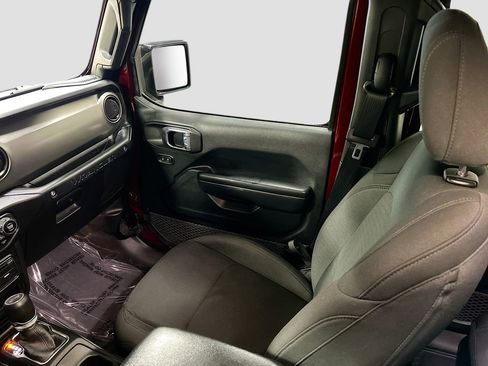 Used 2021 Jeep Wrangler Unlimited Sport image 21