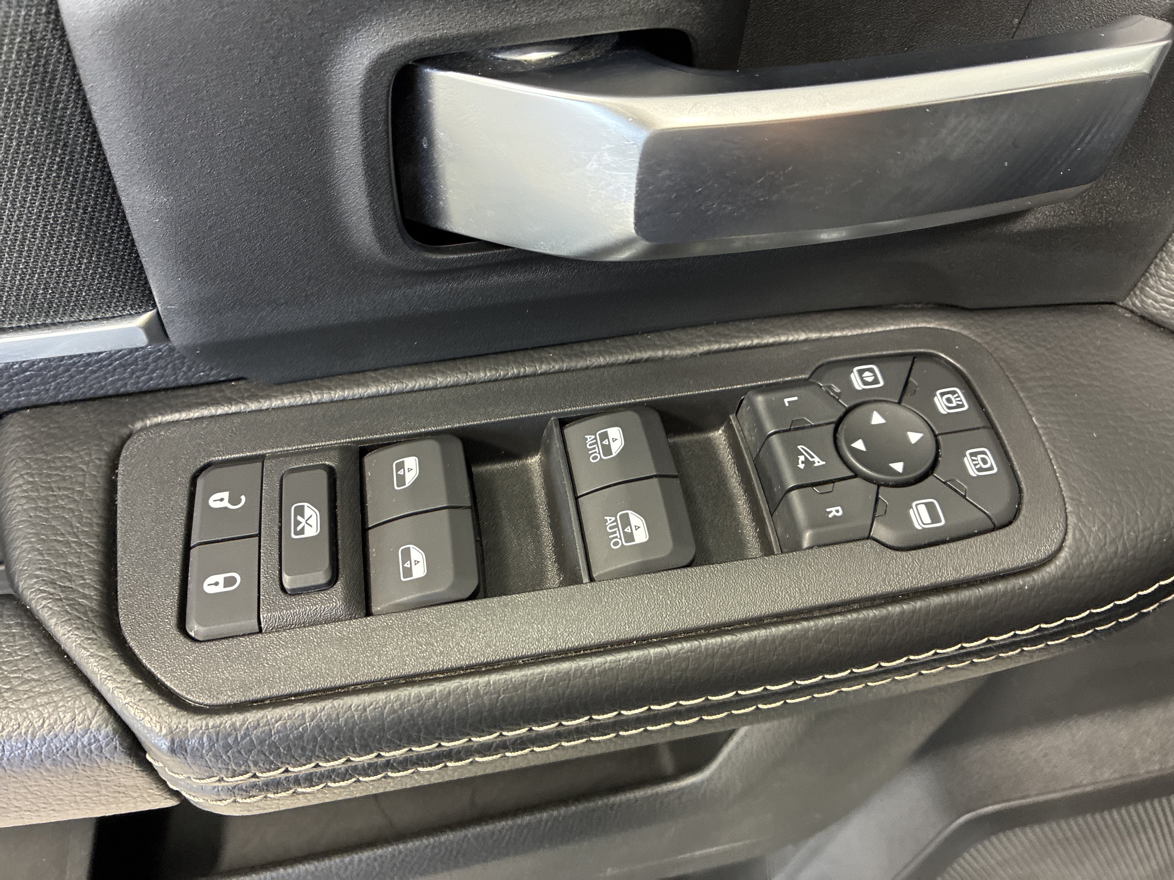 Certified 2025 RAM 2500 Big Horn AWD/4WD image 20