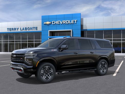 New 2026 Chevrolet Suburban Z71 AWD/4WD image 3