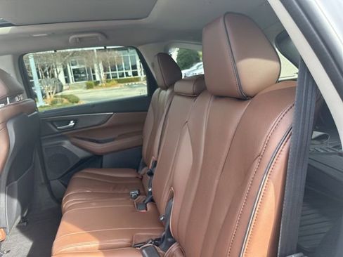 Used 2023 Acura MDX SH-AWD w/ Advance Package image 19