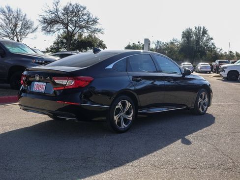 Used 2018 Honda Accord EX image 4