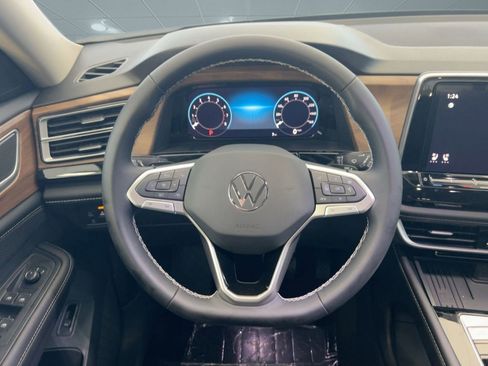 New 2026 Volkswagen Atlas SE image 17