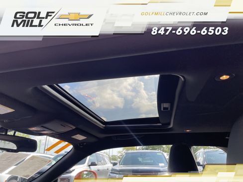 Used 2011 Dodge Challenger RWD image 24