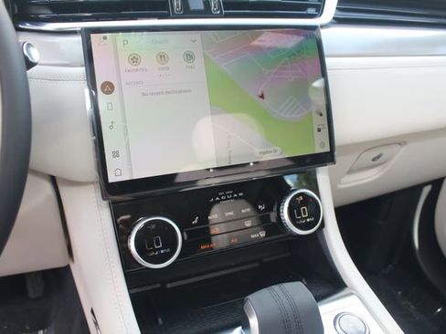 New 2026 Jaguar F-PACE R-Dynamic S image 16