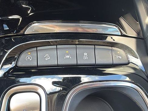 Used 2023 Buick Envision Essence AWD/4WD image 18