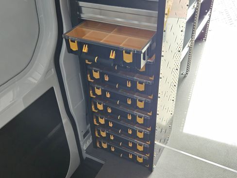 Used 2024 Mercedes-Benz Sprinter 2500 image 40