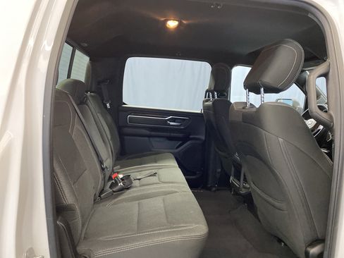 Used 2019 RAM 1500 Big Horn image 32