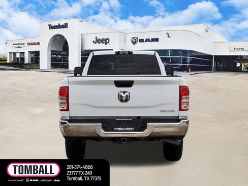 Used 2024 RAM 2500 Tradesman w/ Chrome Appearance Group AWD/4WD image 6