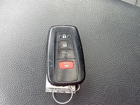 Used 2020 Toyota RAV4 XLE w/ Convenience Package AWD/4WD image 34