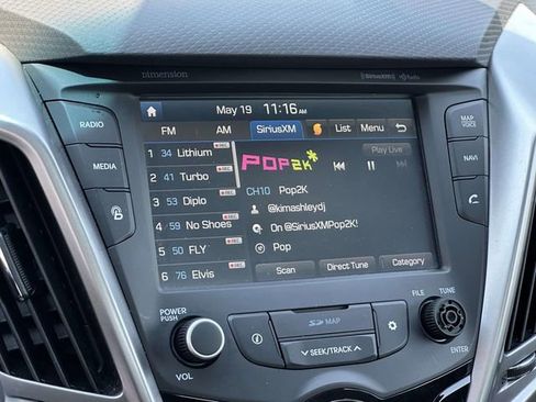 Used 2016 Hyundai Veloster w/ Option Group 03 FWD image 31