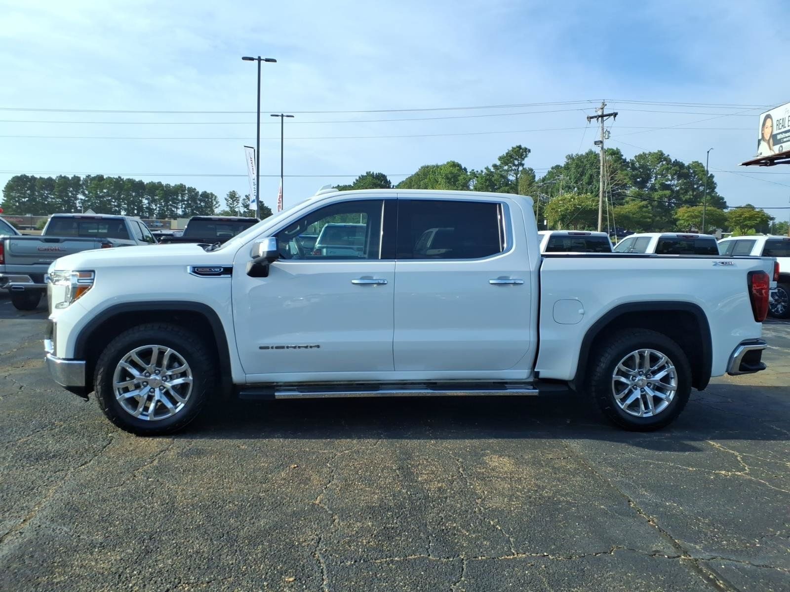 Used 2022 GMC Sierra 1500 SLT w/ SLT Premium Plus Package AWD/4WD image 1