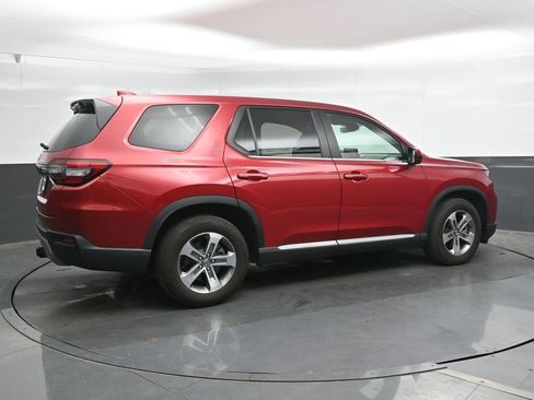 Used 2024 Honda Pilot EX-L image 4
