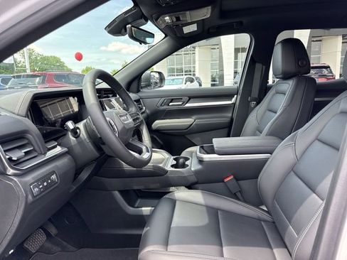 New 2026 GMC Terrain Elevation FWD image 11