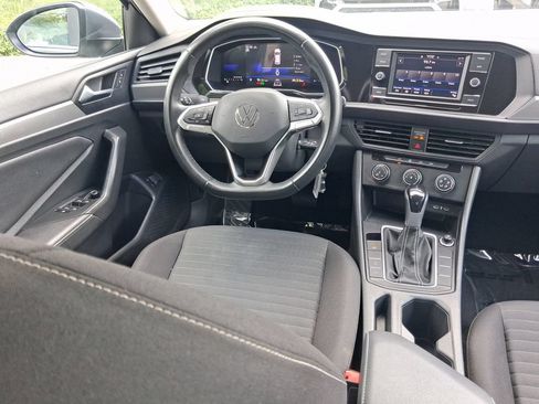 Certified 2024 Volkswagen Jetta S FWD image 21