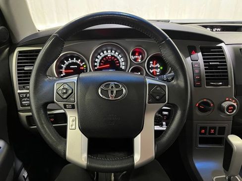 Used 2015 Toyota Sequoia Limited AWD/4WD image 19
