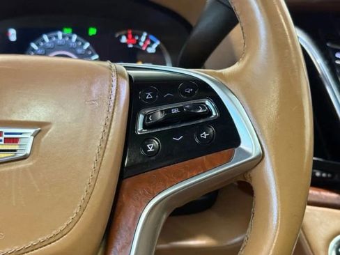 Used 2017 Cadillac Escalade Platinum image 21