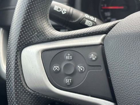 Used 2023 GMC Terrain SLE w/ Driver Convenience Package image 18