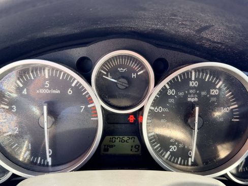 Used 2008 MAZDA MX-5 Miata Grand Touring w/ Premium Pkg RWD image 13