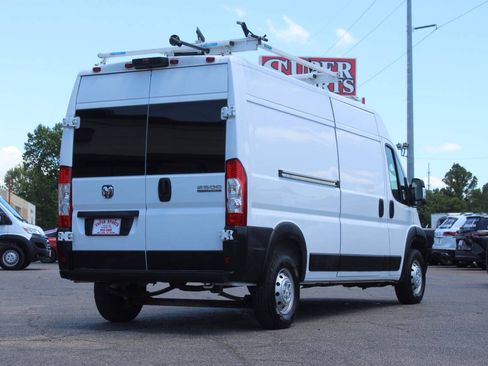Used 2023 RAM ProMaster 2500 FWD image 4
